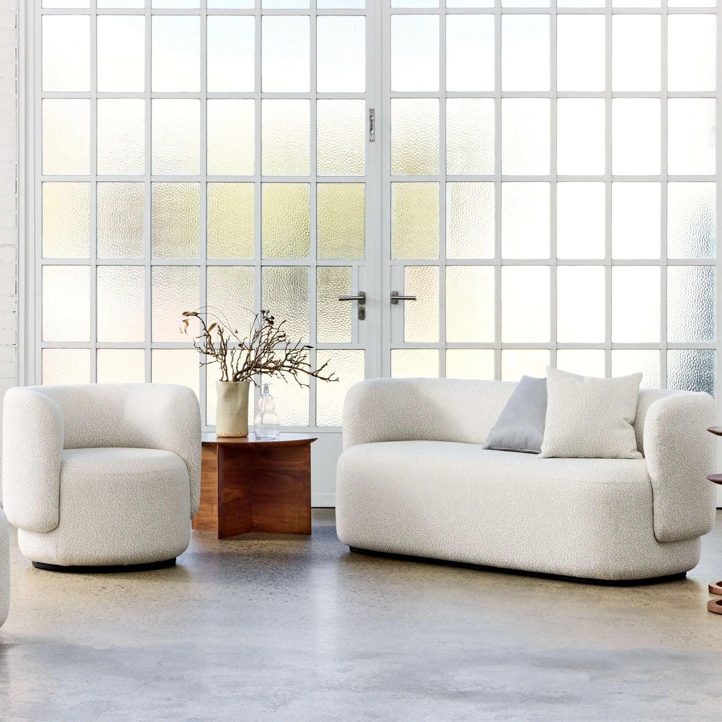 Mega Tulip Low Back 2 Seat Sofa