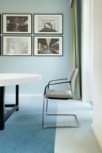 Cay Cantilever Chair