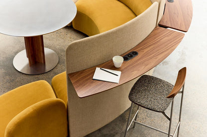 Mega Tulip 4 Person Booth