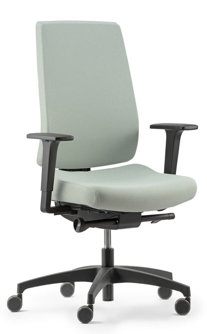 Indeed Chair with Arms