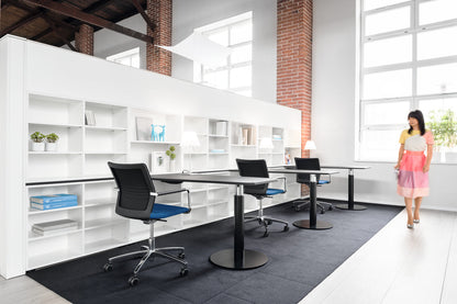 Stilo Mesh Meeting Chair