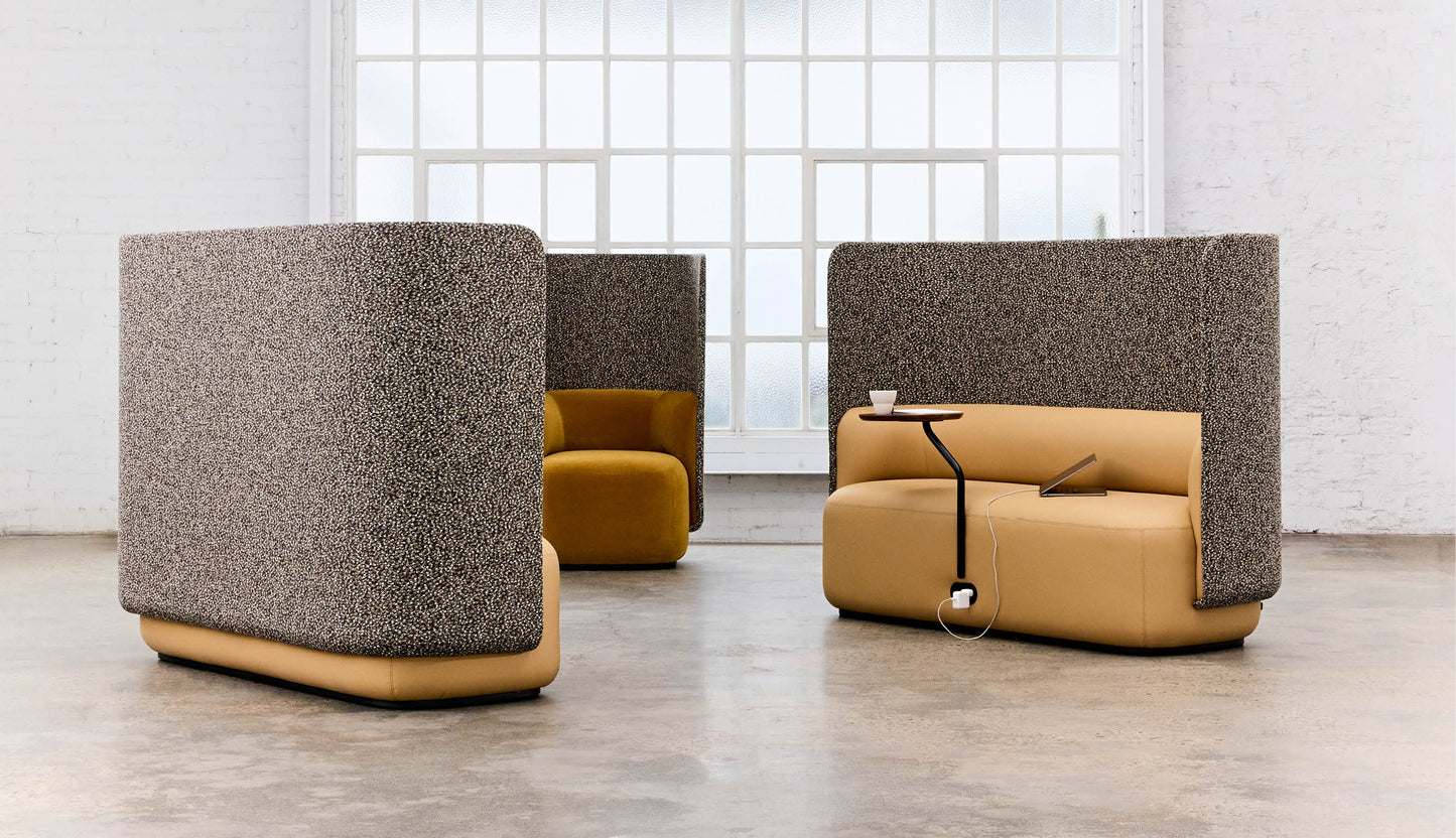 Mega Tulip 4 Person Booth