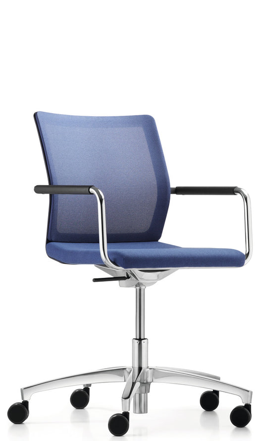 Stilo Mesh Meeting Chair