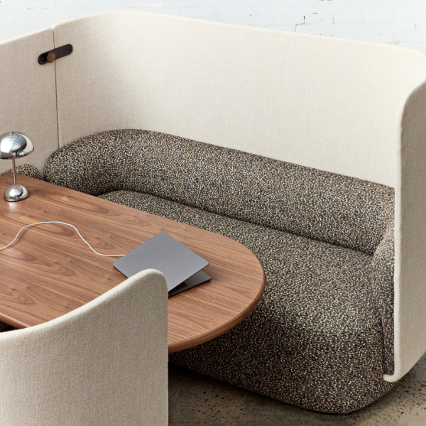 Mega Tulip 4 Person Booth