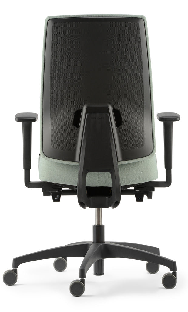 Indeed Chair with Arms